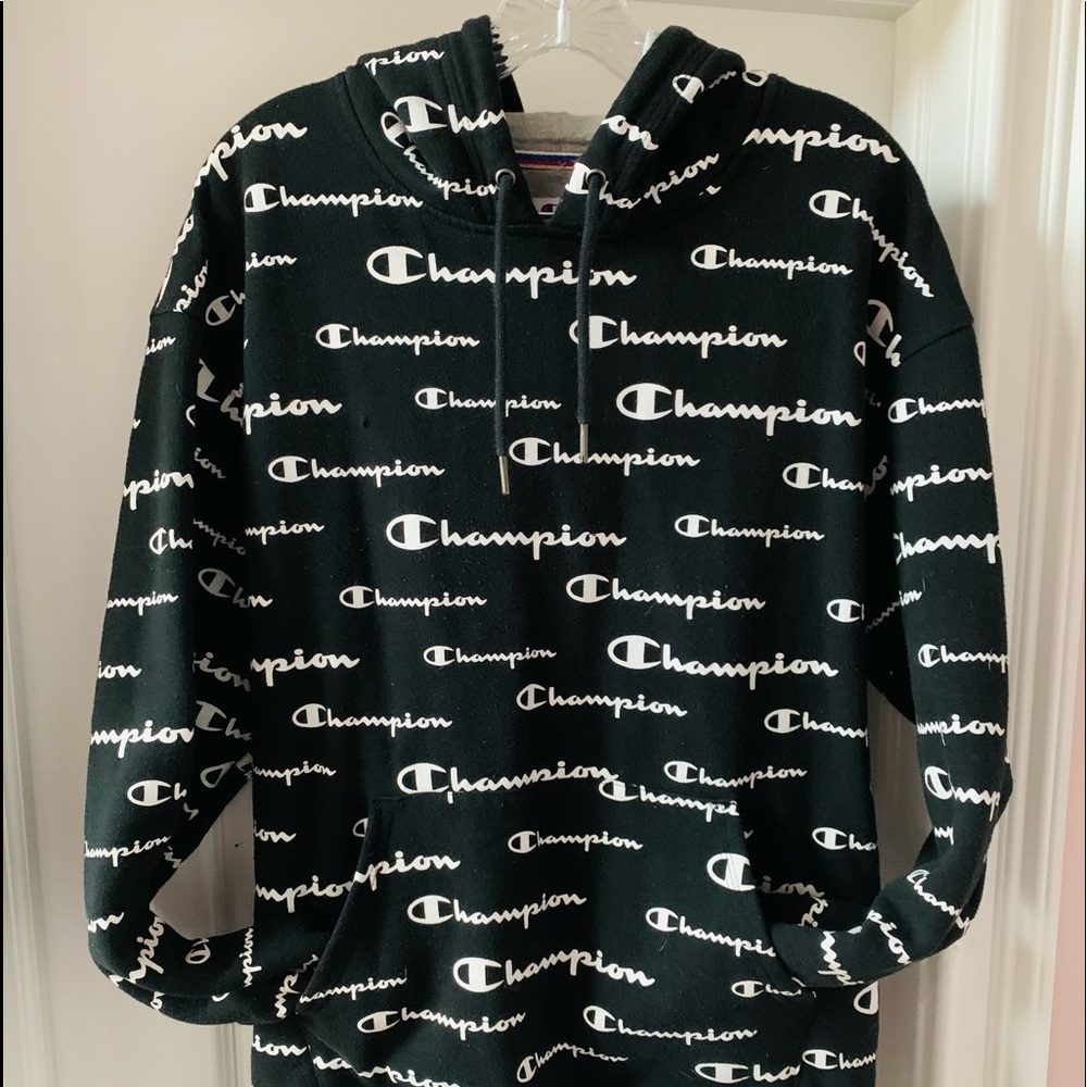 NWOT MEN’S BLACK CHAMPION HOODED SWEATSHIRT-LARGE